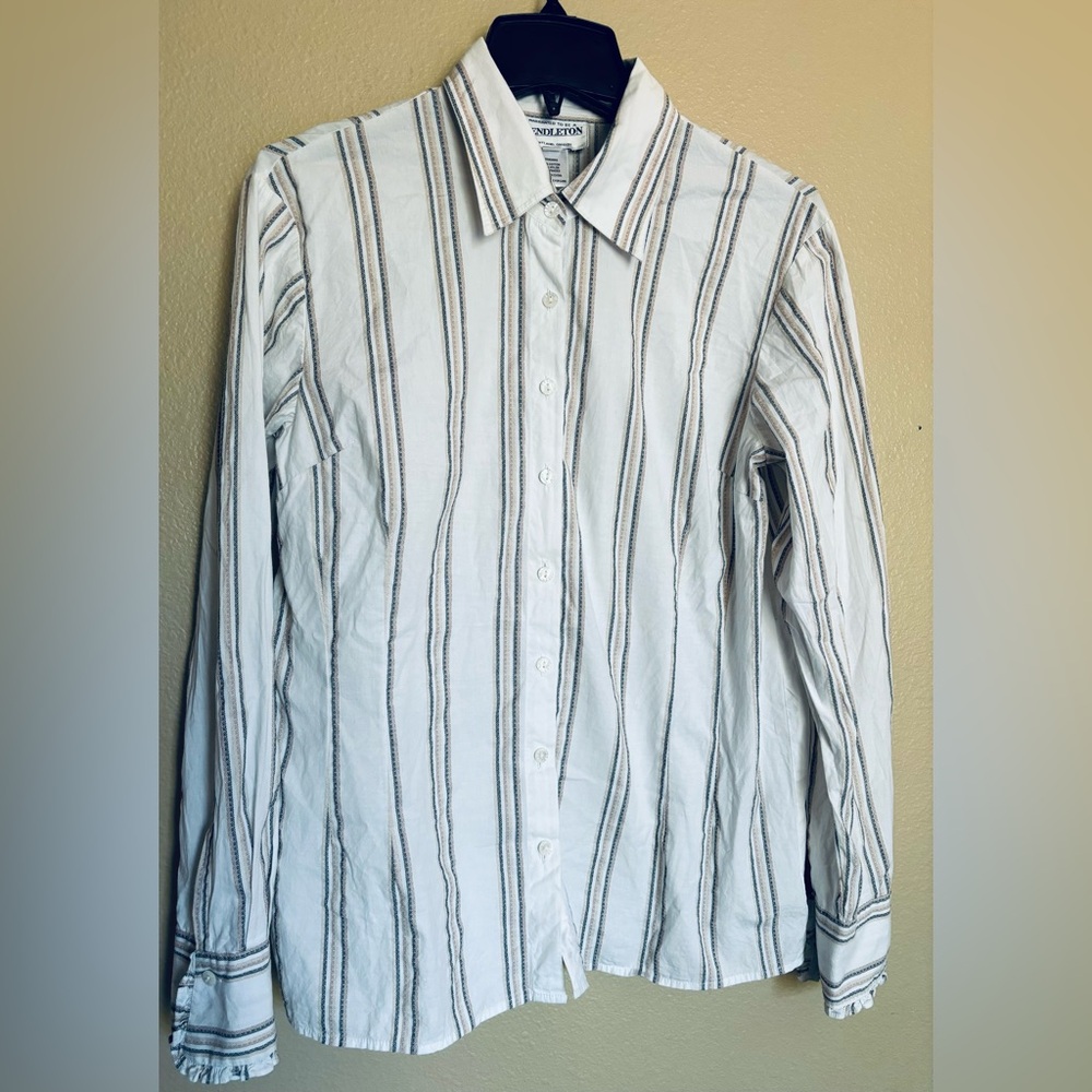Pendleton Women’s Brushed Plaid Buttondown‎ Shirt Cotton w/Frill Cuffs Size Med